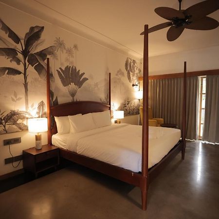 Prasanthi Hotel كولاّم المظهر الخارجي الصورة